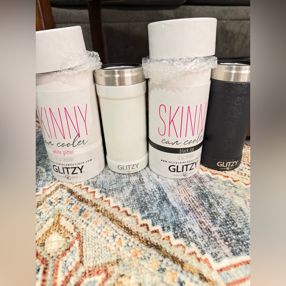 Glitzy‎ Skinny Can Cooler - White and Black